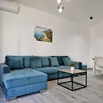 Apartment In 002